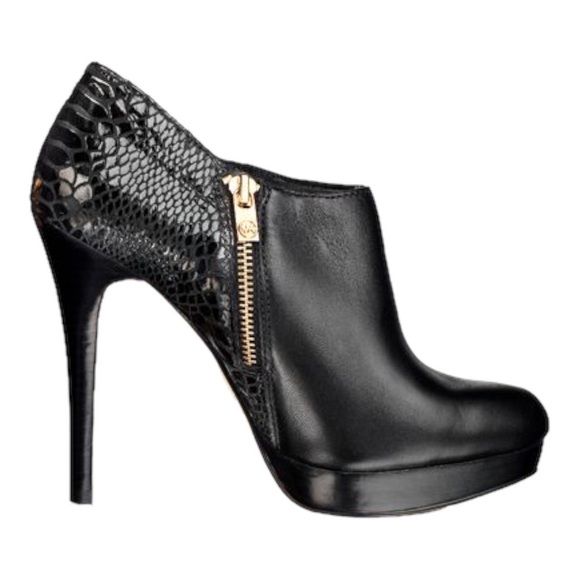 MICHAEL Kors York black leather snakeskin print gold zippered ankle booties - Picture 2 of 15